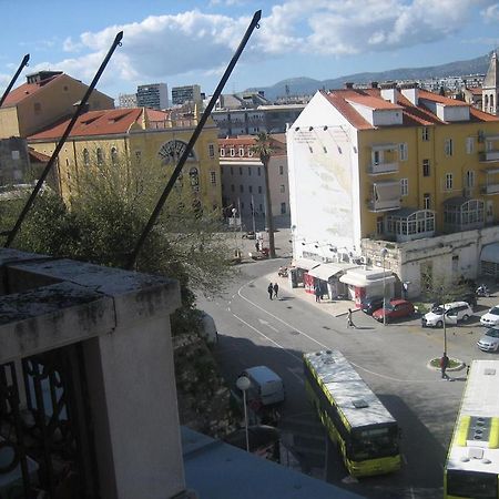 Split Central Guesthouse Eksteriør billede