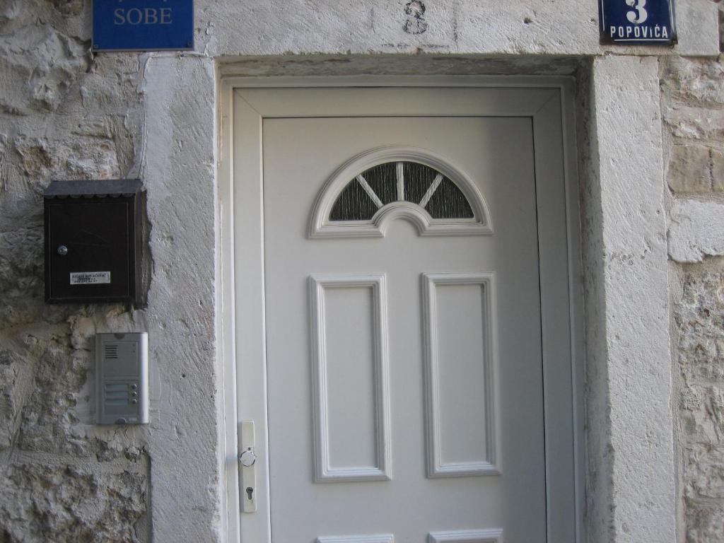 Split Central Guesthouse Eksteriør billede